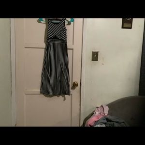 Black and white Long fancy dress for kids size 7 to 8